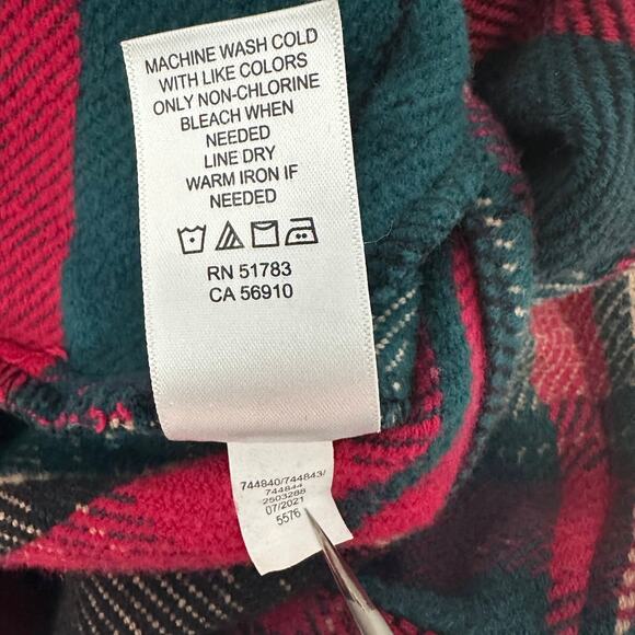 Maurices Flannel Shacket WMNS XXL Green Red Plaid Button Up Heavy Cotton Pockets - Picture 8 of 8